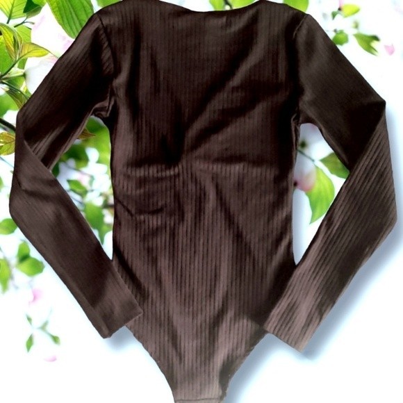 H&M Soft Comfortable Ribbed V-neck Long Sleeve Brown Bodysuit, Small - Picture 7 of 10